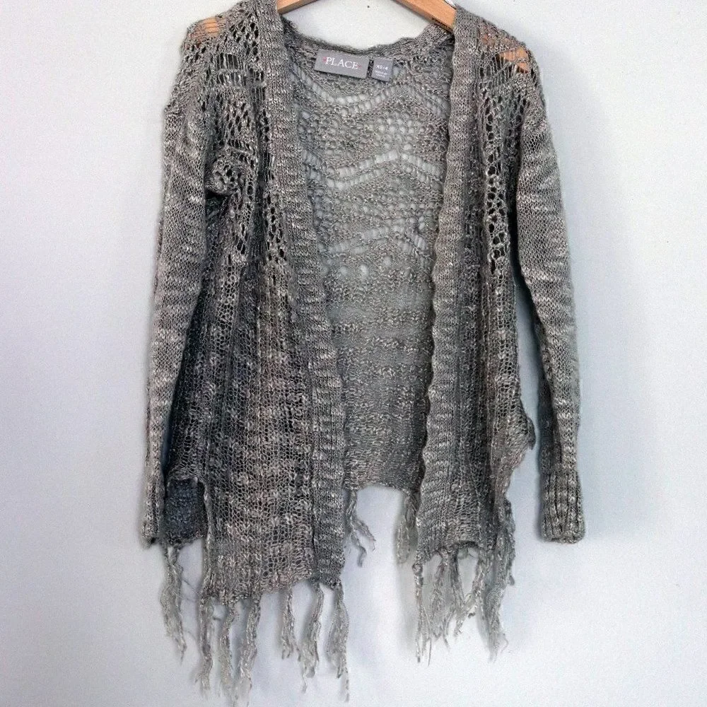 Girl's Gray Shawl